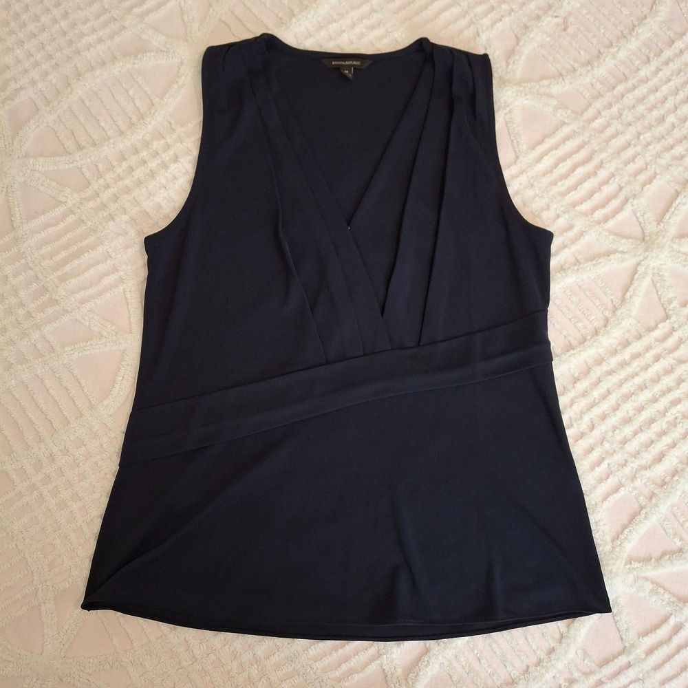 Banana Republic Womens Medium Tank Top Navy Blue Surplice V-Neck Pleated Shell